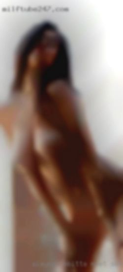 alaynehibbitts meet senior woman for sex