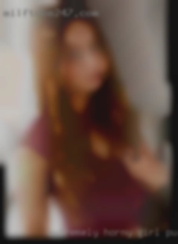 extremely horny girl public